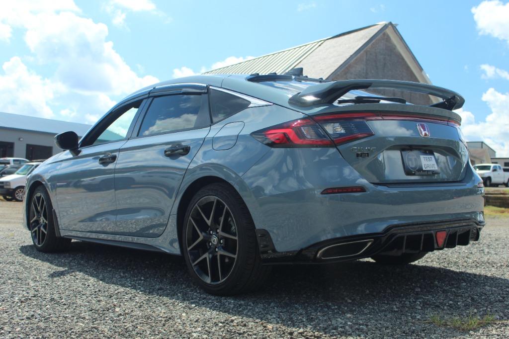 2023 Honda Civic Sport Touring photo 6