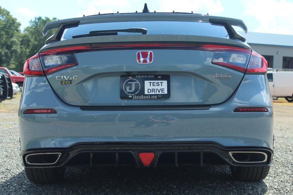 2023 Honda Civic Sport Touring photo 7