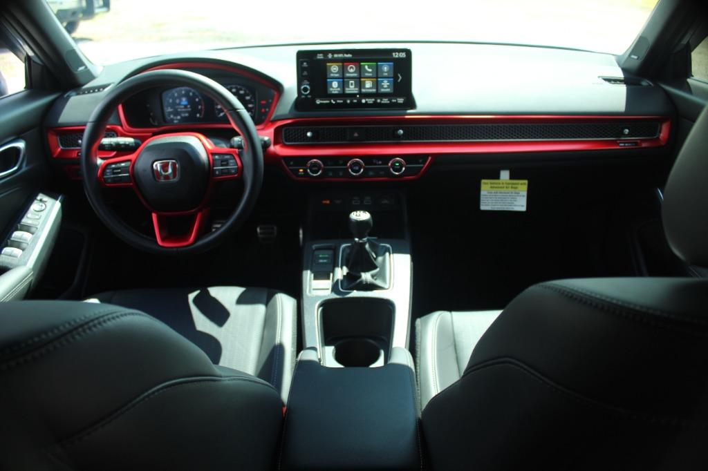 2023 Honda Civic Sport Touring photo 12