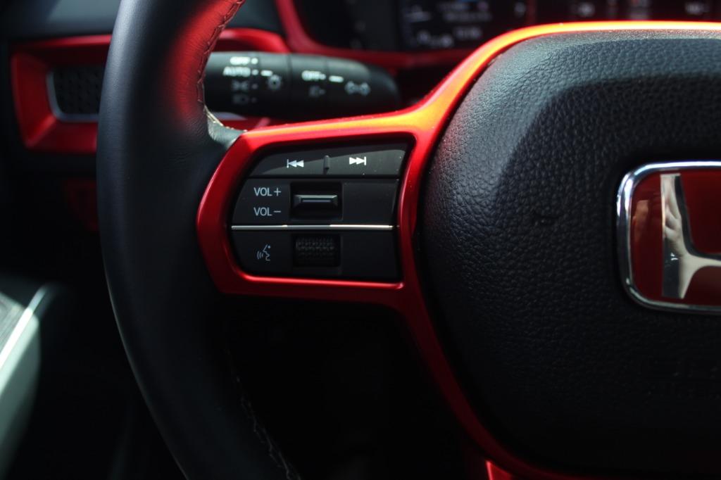 2023 Honda Civic Sport Touring photo 18